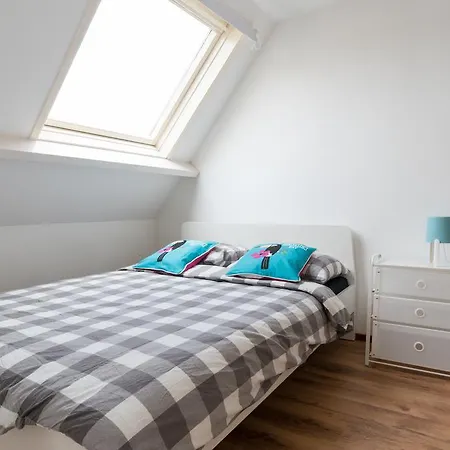 Blue Lagoon Apartment Leiden